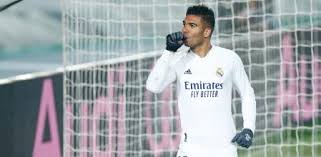 Real madrid video highlights are collected in the media tab for the most popular matches as soon as video appear on video hosting sites like youtube or dailymotion. Osasuna Real Madrid En Directo Goles Resumen Y Resultado Del Partido De Laliga Santander