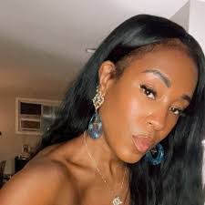 Ingrid Morrow's Instagram, Twitter & Facebook