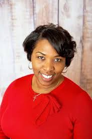 Tiffany Henderson's Instagram, Twitter & Facebook