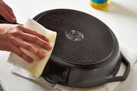 How To Season A Cast Iron Skillet Cast Iron Skillet Cast Iron Seasoning Cast Iron