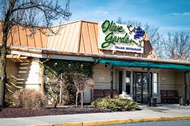 This drastic price drop is all thanks to olive garden's early dinner duo deal, according to the krazy coupon lady.if you visit olive garden between monday and thursday from 3 to 5 p.m. Here S What You Need To Know About Olive Garden S Secret Menu