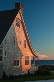 Let us know what's wrong with this preview of ein haus am meer by anna dankovceva. Luminous Oceanfront Home In Rhode Island Boasts Energy Efficient Design Seaside House Beach Cottages Beach Cottage Style