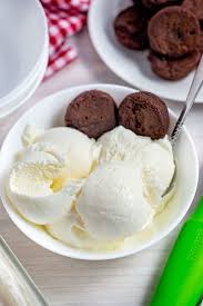 This Homemade Vanilla Ice Cream Recipe Is Rich Creamy Delicious And Made With On In 2020 Homemade Vanilla Ice Cream Homemade Banana Ice Cream Ice Cream Maker Recipes