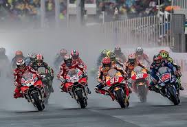 Balapan moto2 eropa di sirkuit ricardo tormo, valencia, minggu (8/11/2020) dimenangkan oleh marco bezzecchi, di belakangnya ada jorge martin dan di posisi ketiga diisi remy gardner. Hasil Motogp Motegi 2017 Moto3 Moto2 13 15 Oktober 2017 Portal Sepeda Motor Dan Seluruh Aspeknya