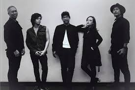 Sebagai pengganti aiu ratna mengisi kekosongan tersebut. Aiu Ratna Cuti Hamil Cokelat Tunjuk Astrid Sebagai Vokalis Baru Halaman All Kompas Com