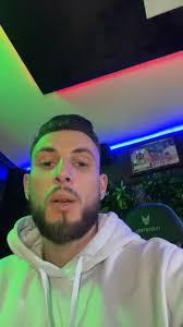 Chanson 'Sur la tete di p’tit…' Explained