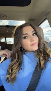 Hi I'm looking for hair color like that if someone do that hair color let  me know my hair color red and black now i really want to change like this