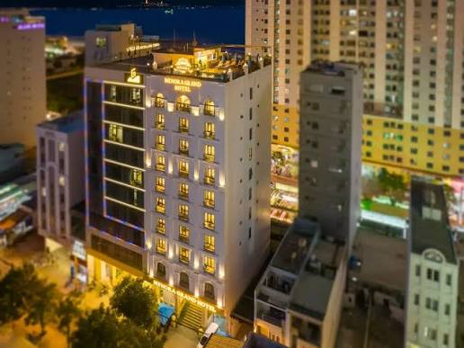 Các lựa chọn phòng gia đình cùng khu vui chơi trẻ em giúp kỳ nghỉ tại Menora Grand Da Nang thuận tiện hơn cho các gia đình.