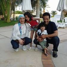 يذكر أن غادة نجيب زوجة الإخواني الهارب هشام عبدالله المطلوب للمحاكمة في قضايا تمس أمن واستقرار الدولة المصرية. ØªØ¹Ø±Ù Ø¹Ù„Ù‰ Ø£Ø³Ø¨Ø§Ø¨ ÙˆØ¶Ø¹ Ø§Ù„ÙÙ†Ø§Ù† Ù‡Ø´Ø§Ù… Ø¹Ø¨Ø¯ Ø§Ù„Ù„Ù‡ ÙˆØ²ÙˆØ¬ØªÙ‡ Ø¹Ù„Ù‰ Ù‚ÙˆØ§Ø¦Ù… Ø§Ù„ØªØ±Ù‚Ø¨ Ø¨ÙˆØ§Ø¨Ø© Ø§Ù„Ø­Ø±ÙŠØ© ÙˆØ§Ù„Ø¹Ø¯Ø§Ù„Ø©