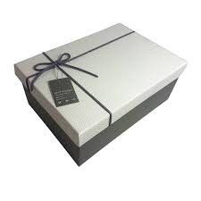 Boite Cadeaux Grise Et Blanche Coffret Bijoux Emballage Cadeaux Communauté boulanger cartes cadeaux boulanger offres de remboursement installation et formation reprise smartphone nos services à domicile réparation téléphone/smartphone evénements b. import 34