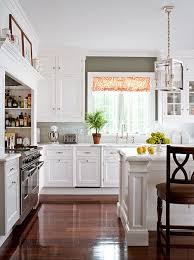 Design Ideas For White Kitchens With Images Home Kitchens Classic Kitchens Kitchen Inspirations