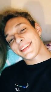 Robert Baize's Instagram, Twitter & Facebook