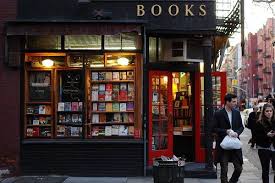 Buchhandlungen Sind Mein Lieblingsort Auf Dieser Welt Vor Allem Wenn Sie Neben Beruhmtheit Best Mystery Books Bookstore Cozy Aesthetic