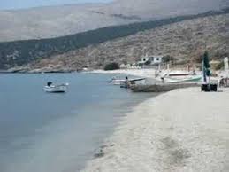 Το παραλιακό θέρετρο διαθέτει 114 δωμάτια και μπανγκαλόου με θέα στον ευβοϊκό κόλπο. Nhmporio Eyboias Nea Styra Youtube