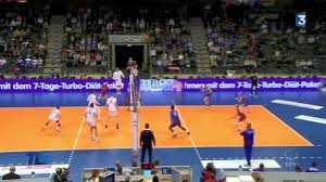 On était presque dehors de la compétition, on a eu ce déclic au premier match contre la russie, on revient de loin, commente le. Video L Equipe De France De Volley Renverse La Russie Youtube