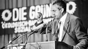 Die grünen entstanden in der bundesrepublik deutschland als zusammenschluss eines breiten spektrums politischer und sozialer bewegungen der 1970er jahre. Cdu Geschichte Wie Die Cdu Die Grunen Gross Machte