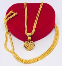 R117 rantai kateh fesen, 26 inci m916 berat 17.40 riyal berat (sifir kelantan) ataupun 47.33 gram. Rantai Leher Emas 916 Set Loket Women S Fashion Jewellery On Carousell