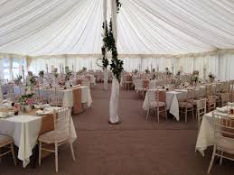 Table Layout Ideas For A Traditional Marquee Love The Hessian Table Ru Wedding Table Layouts Table Arrangements Wedding Wedding Reception Seating Arrangement