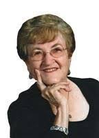 Elsie Freitas's Instagram, Twitter & Facebook