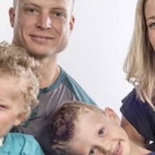 Fundraiser for Robert Wheaton by Kelly Godard : The Wheaton's