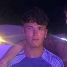 After 4 amazing years, I am delighted to have officially graduated with a  2:1 in an accountancy and finance degree from The University of Aberdeen. I  have thoroughly enjoyed my time at