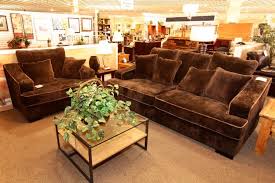 Chocolate Brown Sofa Love Colleen S Classic Consignment Las Vegas Nv Www Colleenconsign Com With Images Chocolate Brown Sofa Brown Sofa Cozy Living Rooms