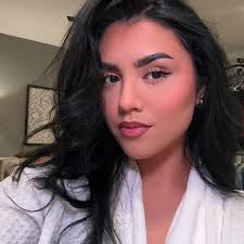 Natalie Rojo (@nataliaesmeraldarojo) • Instagram photos and videos