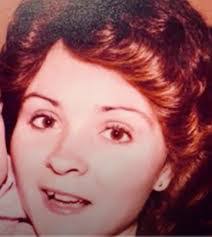 Renee Hulse's Instagram, Twitter & Facebook