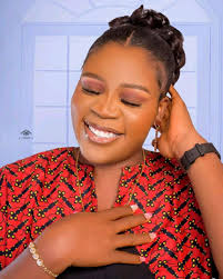 Decorating mantel for seasons and holidays