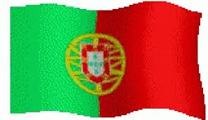 O brasão de armas (a esfera armilar e o escudo português) está centrado sobre o limite das cores da bandeira. Portugal Flag Gif Portugal Flag Discover Share Gifs