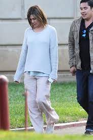 The jenniferaniston community on reddit. Jennifer Aniston Ungeschminkt Braune Haare Jennifer Aniston Dreht Ungeschminkt Und Mit Neuer Haarfarbe Cosmopolitan