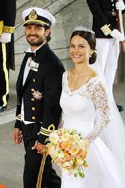 Sofia Hellqvist And Prince Carl Philip Of Sweden Marry In Spectacular Wedding Ceremony 13 Jun 15 Princesas Vestido De Noiva Casamento