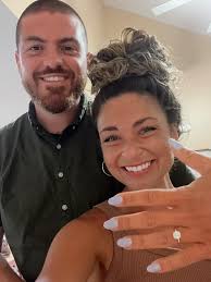 Lady's parents are engaged!! 🐕😌🤍