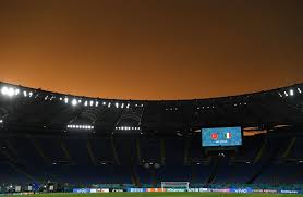 Trang này là về euro 2020, (bóng đá/châu âu). K7jdx20crnxmom
