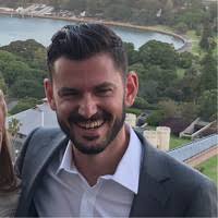 60+ perfiles de «Elson»