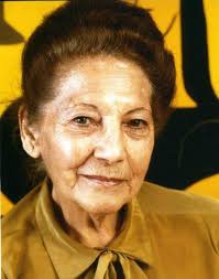 La González Garcés rinde homenaje a Maruja Seoane por su centenario