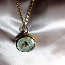 Unique Real Compass Necklace Real Working Goldtone Compass Necklace On Goldtone Chain Never Get Lost Lo Compass Necklace Compass Jewelry Beautiful Jewelry