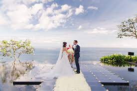 Bali hai photo captures amazing photos for families, couples, and wedding days! The Cost Of A Bali Wedding