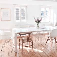 Pair of italian rattan armchairs. Chairs Connox