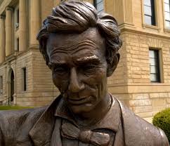 A Proposal to Brand Lincoln, IL, as the Second City of Lincoln Statues