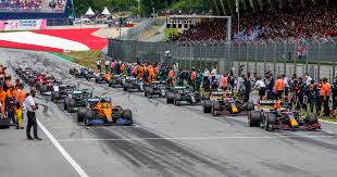 Andrea montermini antonio felixdacosta antonio fuoco antonio giovinazzi brendon hartley carlos sainz jr. Index Sport A Versenyzok Szkeptikusan Varjak Az F1 Tortenetenek Elso Sprintfutamat