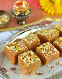 Doda or dodha barfi is milk and dried fruits based fudge that is quite popular in north india.this particular sweet is loaded with nuts and tastes heavenly. Dodha Burfi Recipe Dodha Burfi With Step By Step Pictures Mawa Recipes
