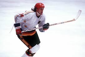 Mit modusänderungen versuchte die iihf die wm spannender zu machen. Erich Kuhnhackl Hall Of Fame Des Deutschen Sports