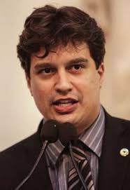 Assembleia ganha iluminação e decoração de Natal