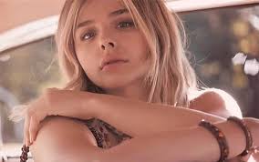 絕美的風景配上絕美的Chloe ~ 大家晚安我是Cart~