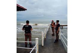 Balai sel., kota tanjung balai, sumatera utara 21332, indonesia. Man Believed To Have Drowned After Falling Off Scaffold At Tanjung Balau The Star