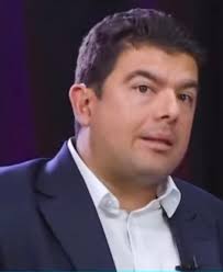 RODRIGO CHAVES ROBLES PRESIDENTE DE COSTA RICA NO OFICIAL.