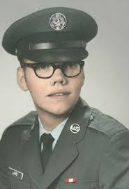 Carissa Laird's Instagram, Twitter & Facebook