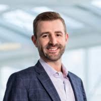 Chris Halloran's Instagram, Twitter & Facebook