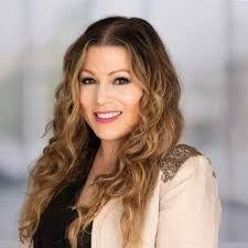 Sue Markowski's Instagram, Twitter & Facebook